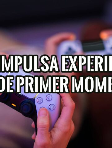 Manos sujetando un mando de PS5, jugando. ¡Impulsa tu experiencia desde el primer momento!