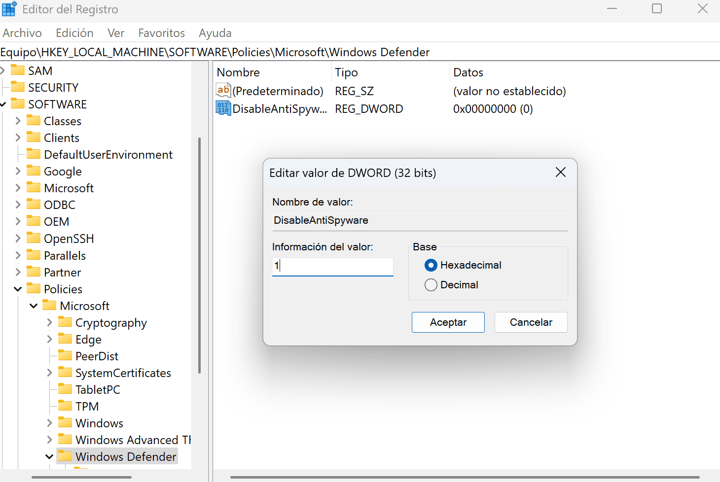 Cómo Desactivar o Eliminar Windows Defender en Windows 21 Editor del Registro de Windows mostrando la clave "DisableAntiSpyware" con valor 1, para desactivar Windows Defender.
