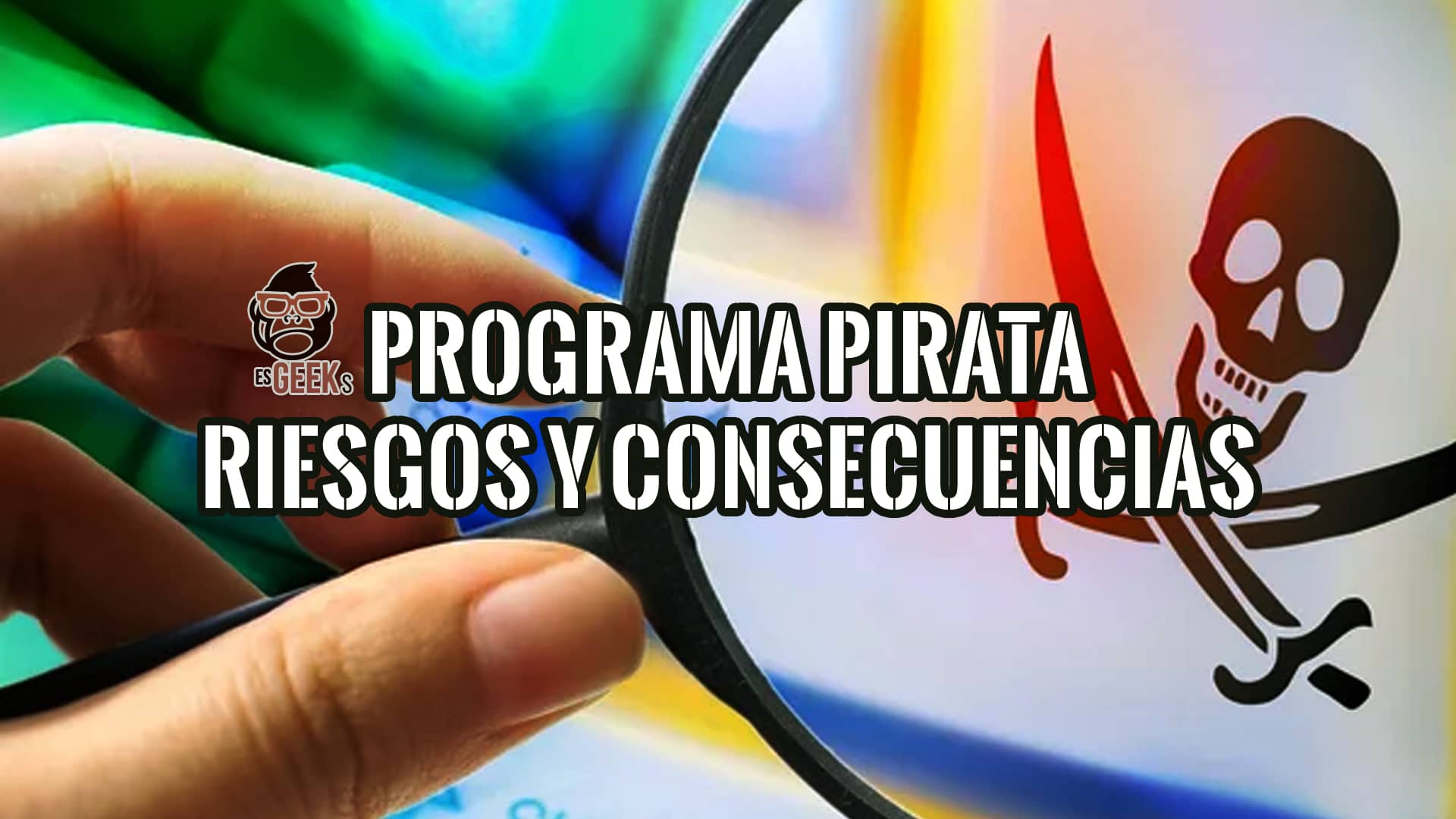 Mano sosteniendo una lupa que revela un símbolo pirata de calavera y sables sobre un teclado de computadora.